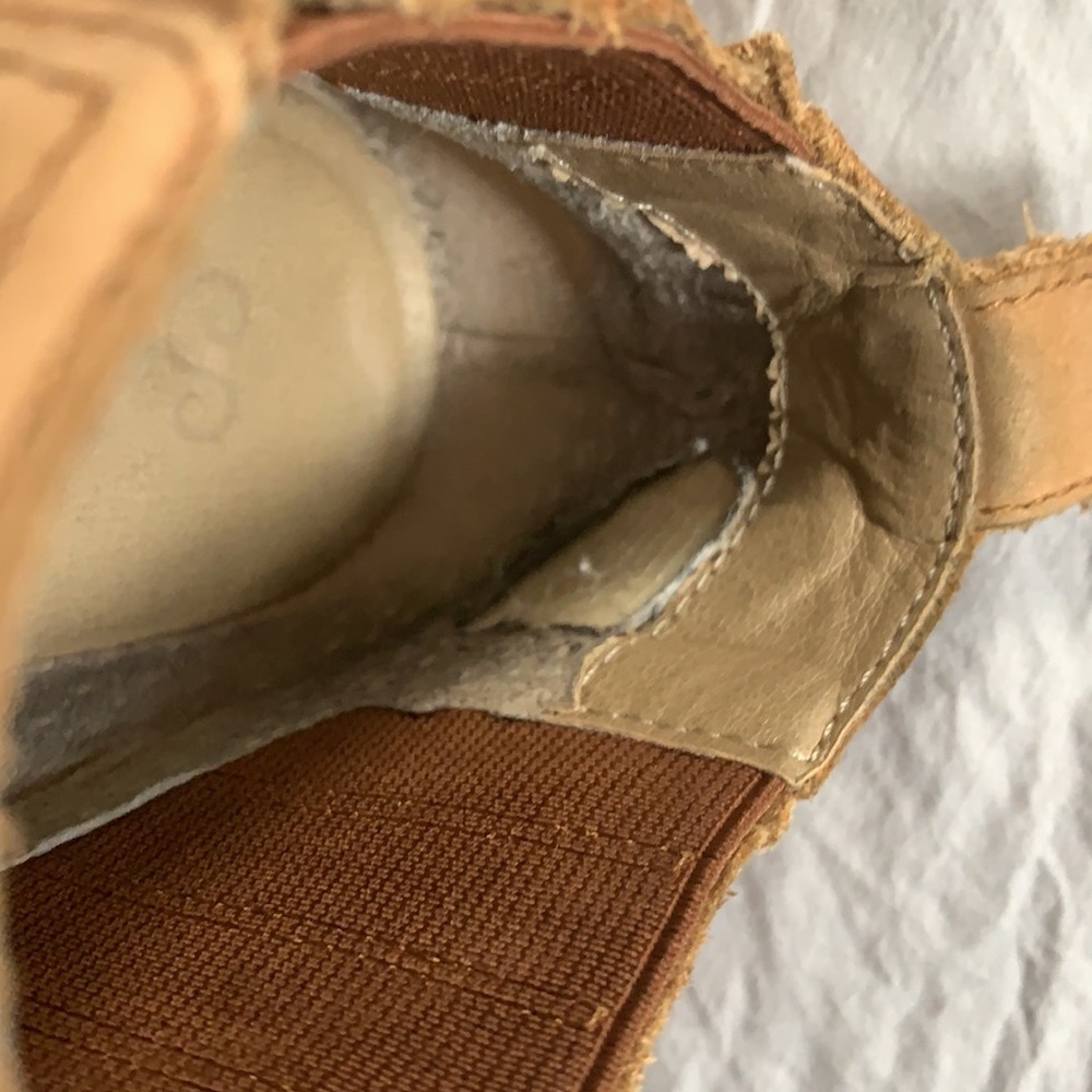 Seychelles leather low Chelsea booties in tan - Picture 6 of 9
